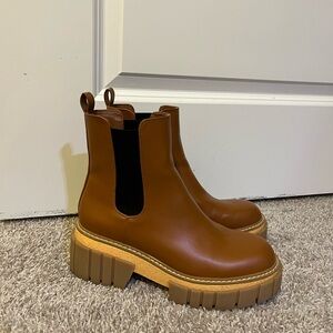 Boots worn once, bought 2yrs ago. I love them still but just don’t suit me